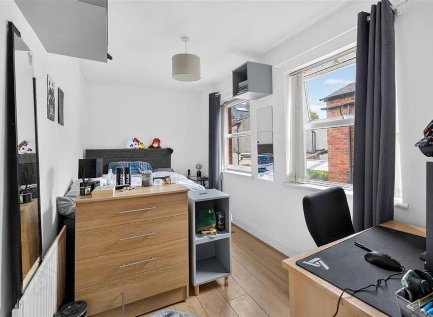 5 Stranmillis Park, Off Stranmillis Road, Belfast, BT9 5AU