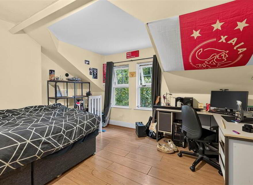 5 Stranmillis Park, Off Stranmillis Road, Belfast, BT9 5AU