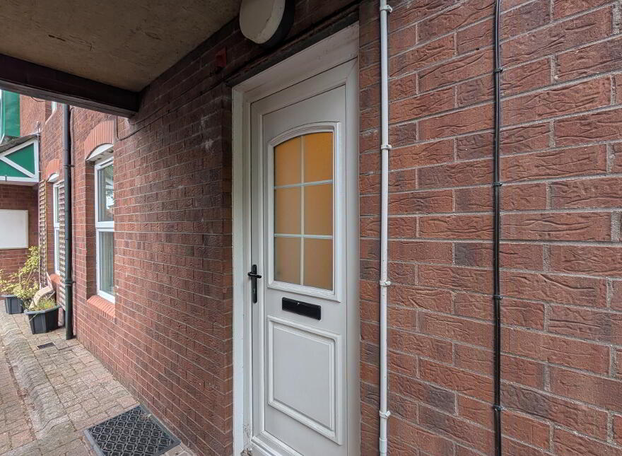 81 Maryville Street, Dublin Road, Belfast, BT7 1AE