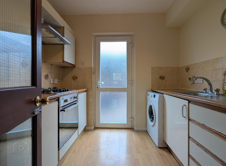 81 Maryville Street, Dublin Road, Belfast, BT7 1AE