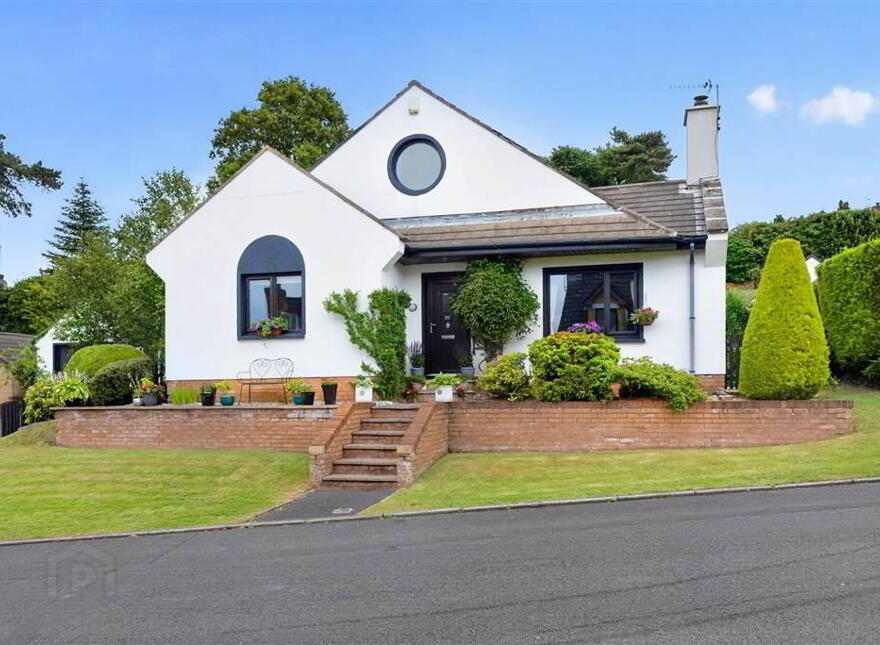 27 Royal Lodge Avenue, Belfast, BT8 7YR