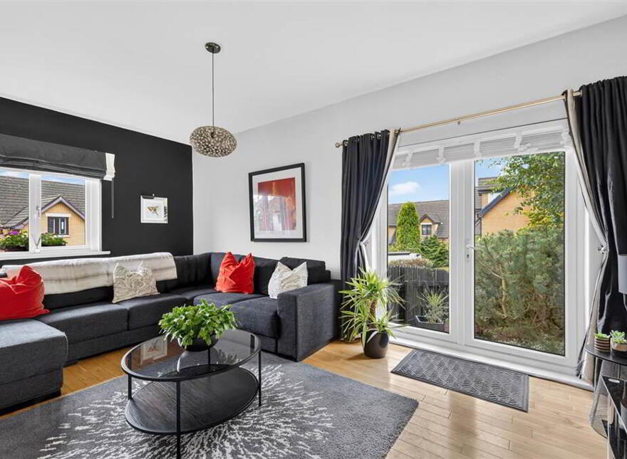27 Royal Lodge Avenue, Belfast, BT8 7YR