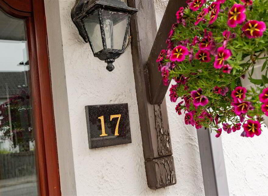17 Houston Park, Broughshane, BT42 4LB