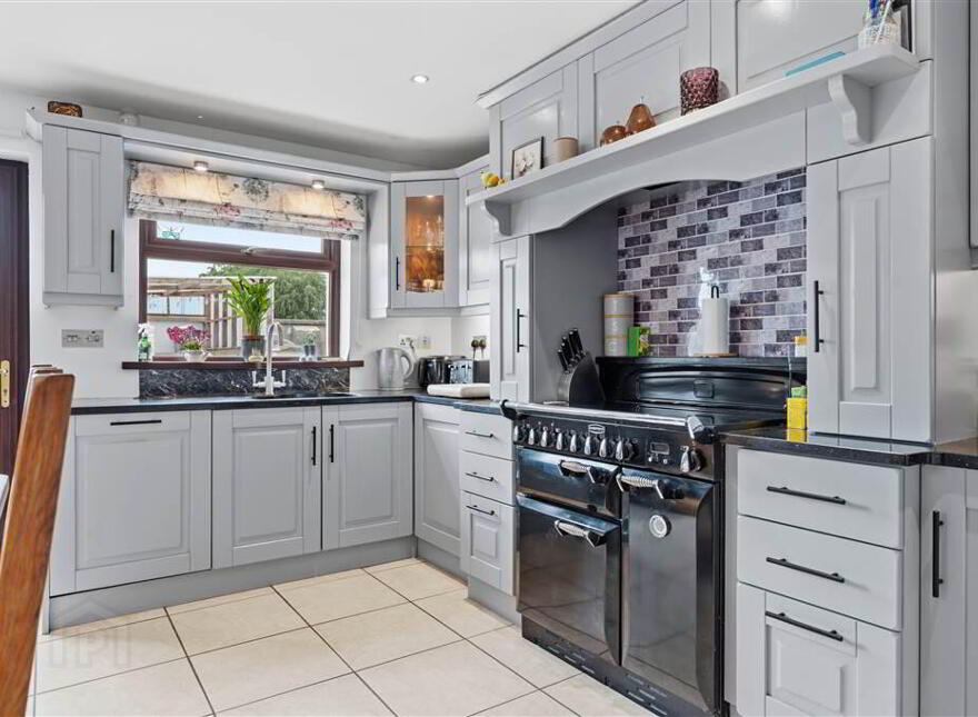 17 Houston Park, Broughshane, BT42 4LB