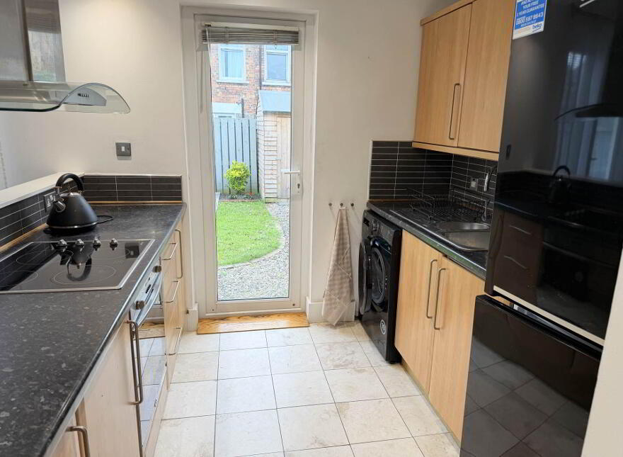 12 Ravenhill Parade, Belfast, BT6 8NU
