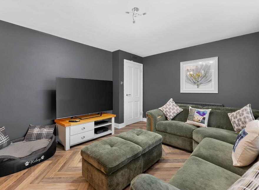 61 Glenwood Court, Lisburn, BT28 3UD