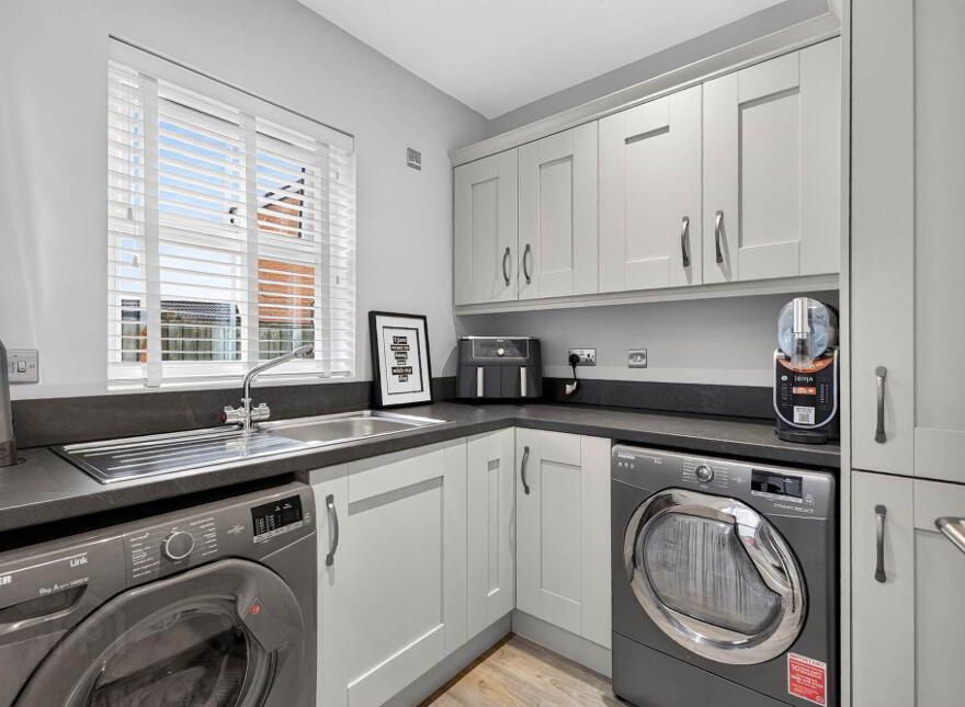 61 Glenwood Court, Lisburn, BT28 3UD