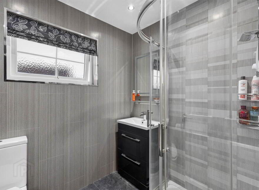 61 Glenwood Court, Lisburn, BT28 3UD