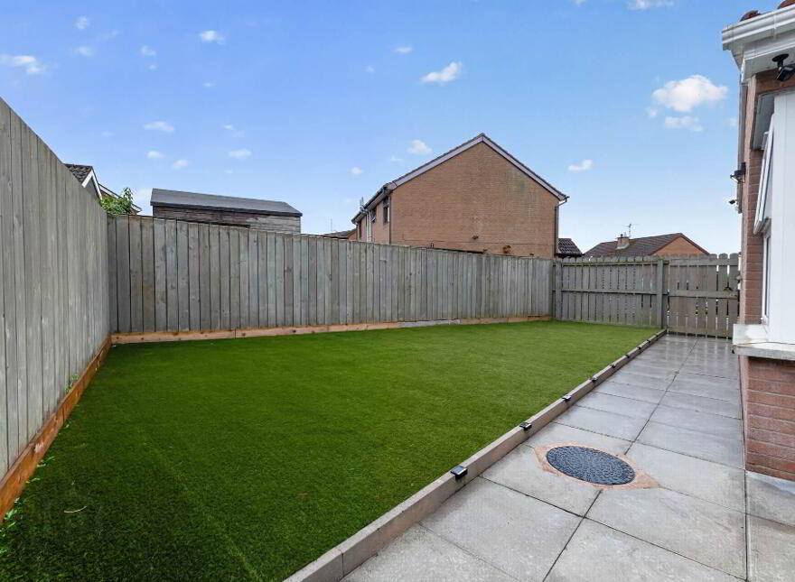 61 Glenwood Court, Lisburn, BT28 3UD