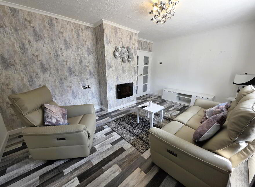 49 Willow Gardens, Dunmurry, Belfast, BT17 9QJ