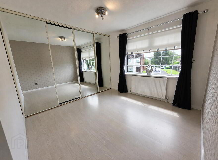 49 Willow Gardens, Dunmurry, Belfast, BT17 9QJ
