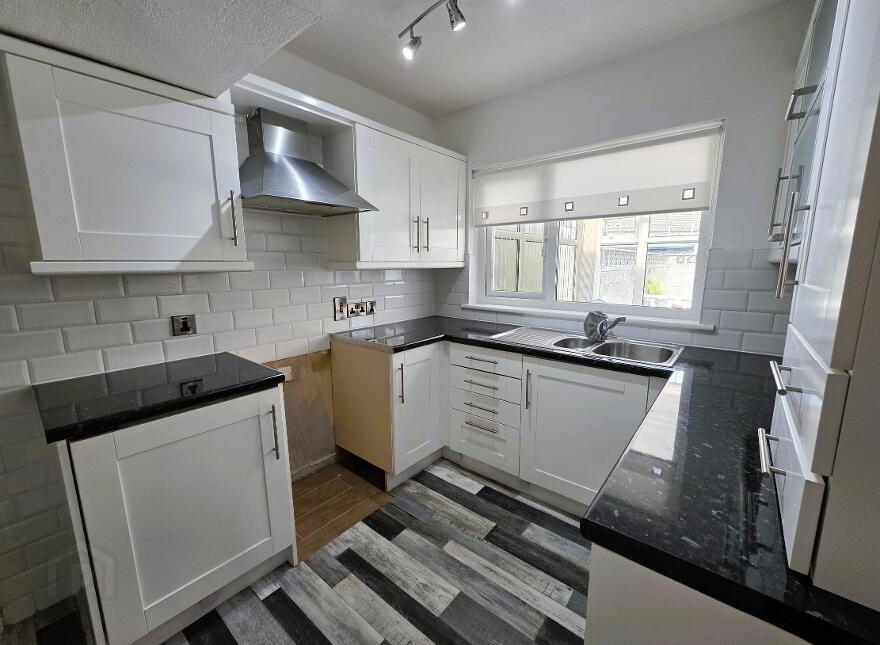 49 Willow Gardens, Dunmurry, Belfast, BT17 9QJ
