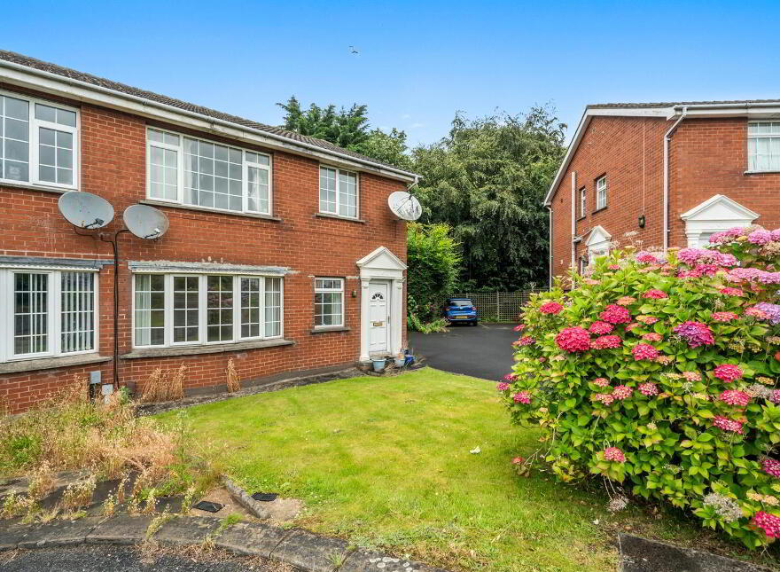 15 Strathearn Court, Holywood, BT18 9NP