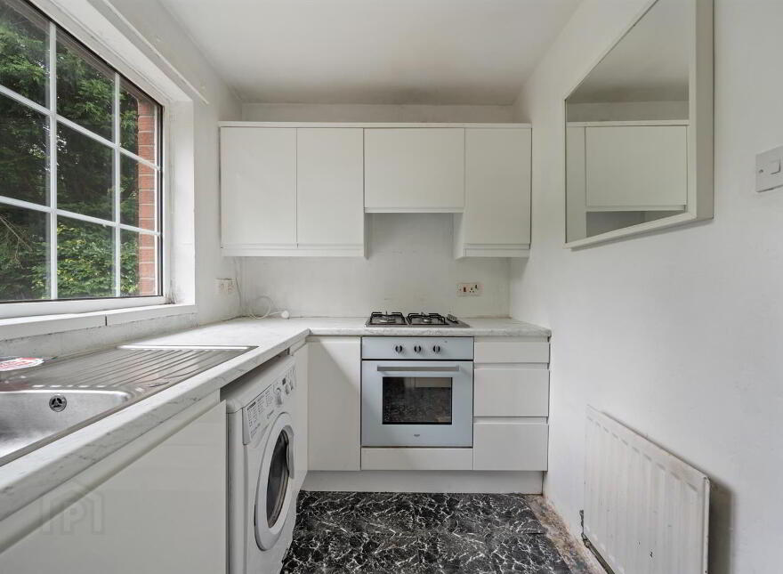 15 Strathearn Court, Holywood, BT18 9NP