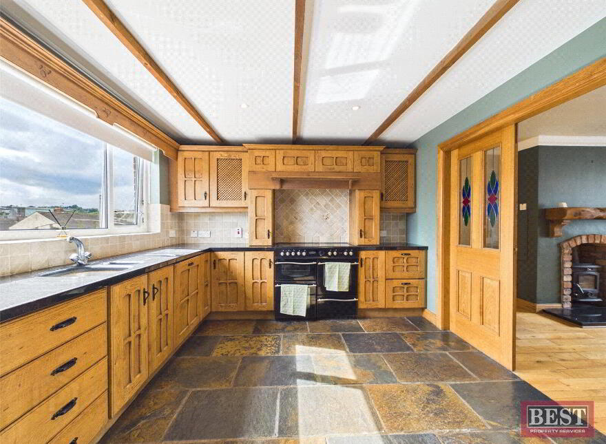 7 Mountain View Drive, Newry, BT35 6DW