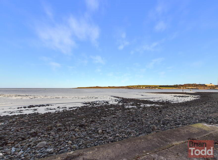 3 Chelmsford Place, Larne, BT40 1AF