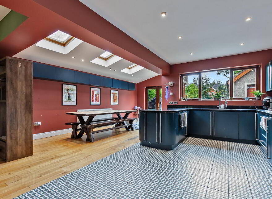 81 Lansdowne Road, Belfast, BT15 4AB
