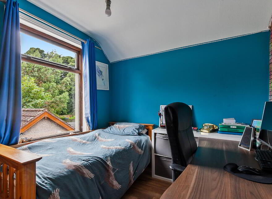 81 Lansdowne Road, Belfast, BT15 4AB