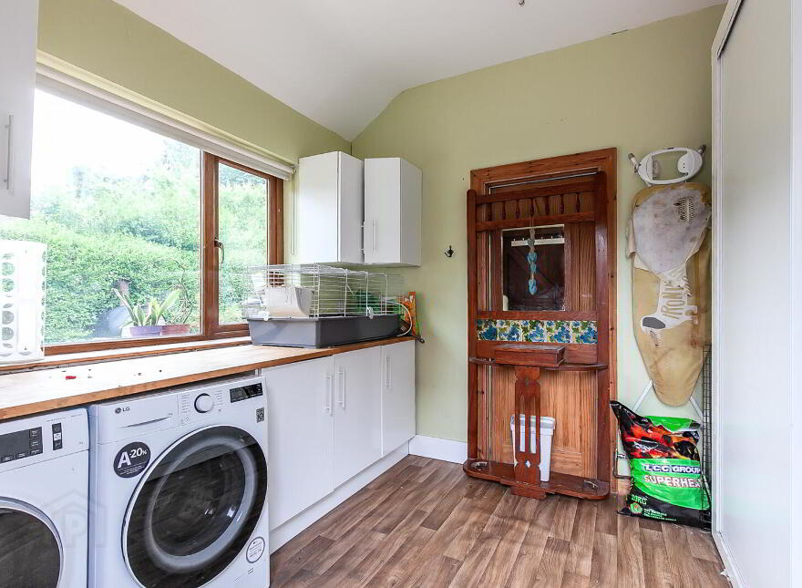 81 Lansdowne Road, Belfast, BT15 4AB