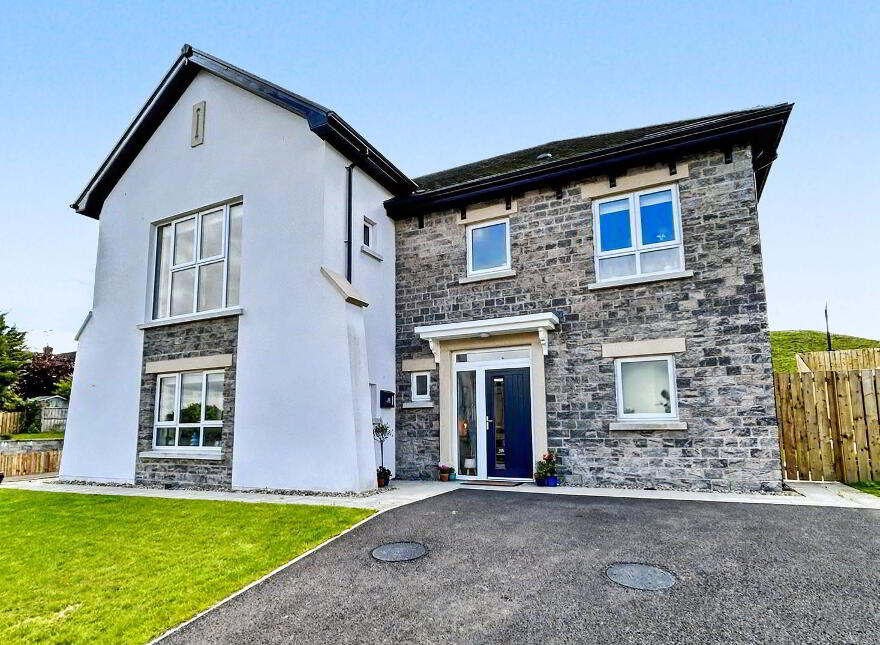 20 Merchant's View, Derry/Londonderry, BT47 6PN
