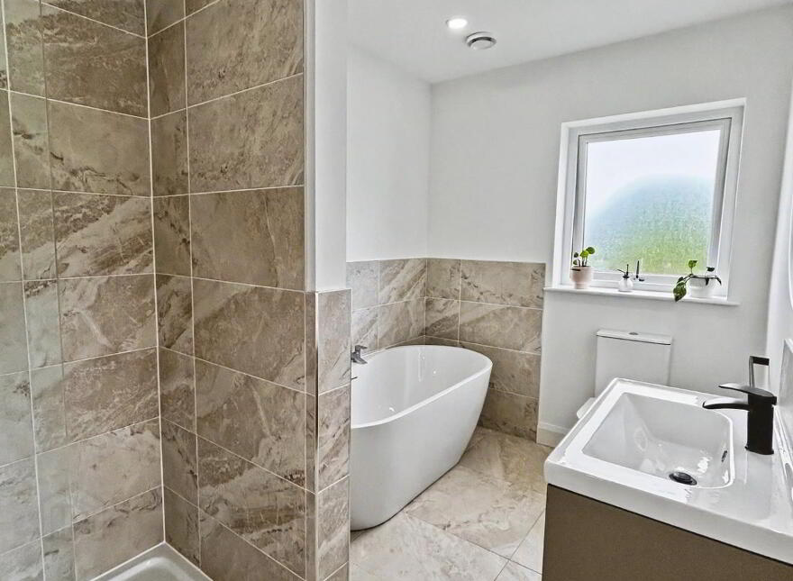 20 Merchant's View, Derry/Londonderry, BT47 6PN