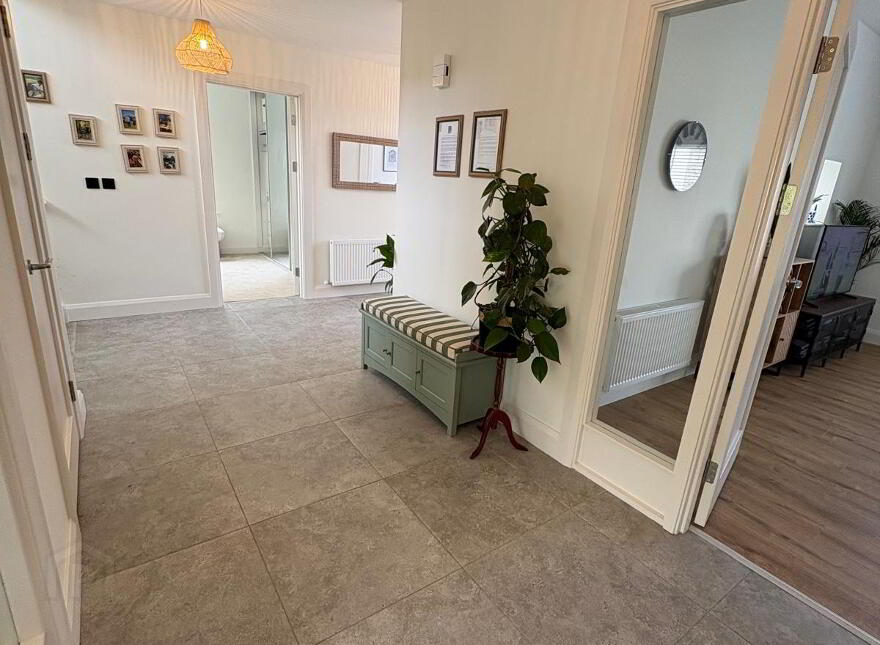 20 Merchant's View, Derry/Londonderry, BT47 6PN photo 2