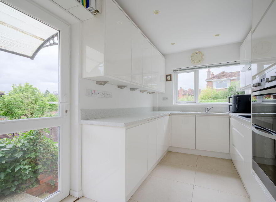 28 Richhill Crescent, Belfast, BT5 6HF