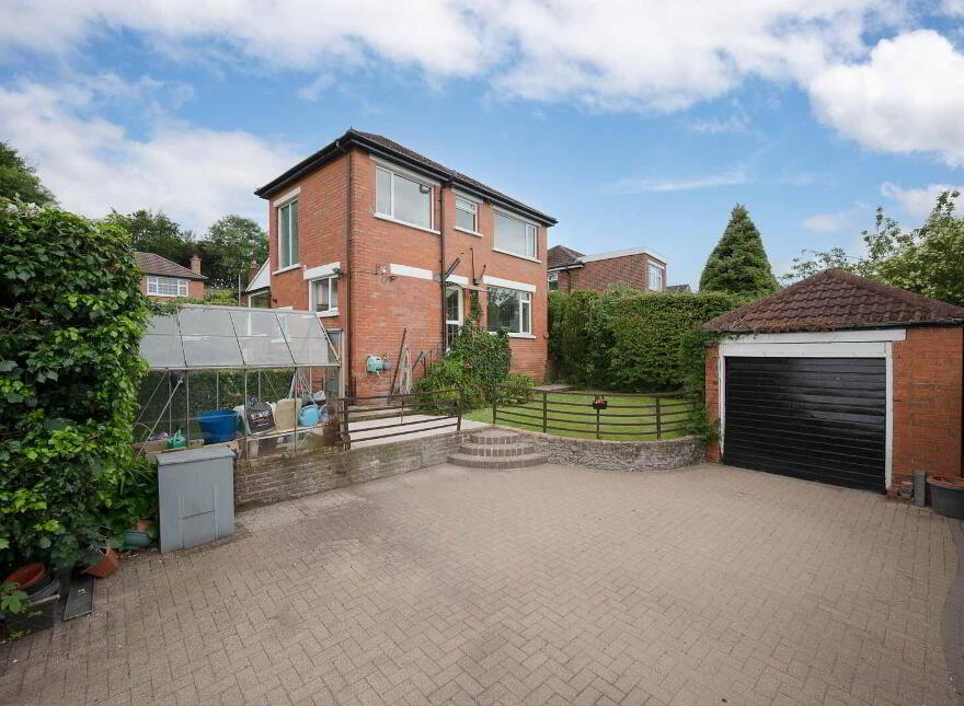 28 Richhill Crescent, Belfast, BT5 6HF