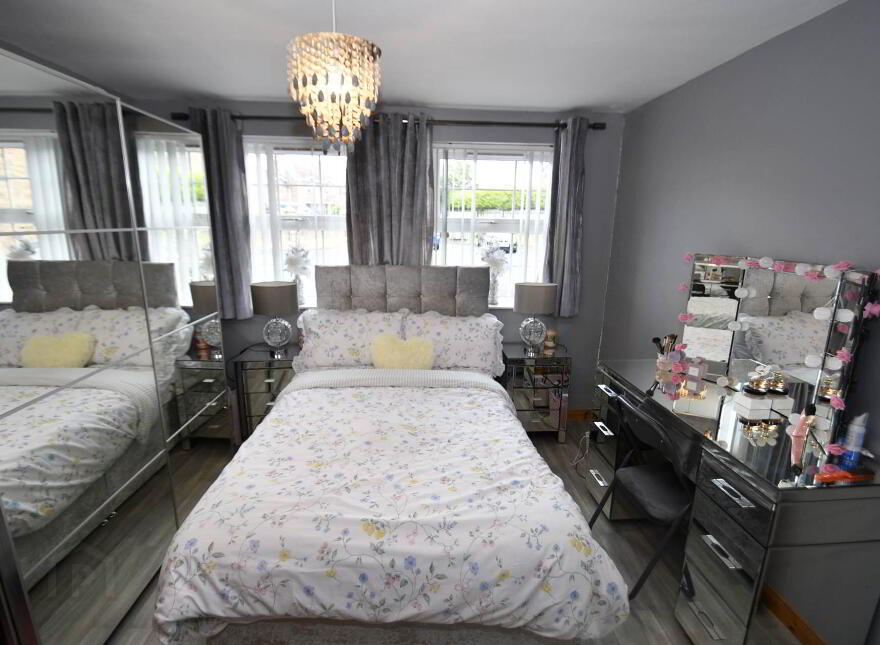 52 Mount Eagles Way, Belfast, BT17 0WT
