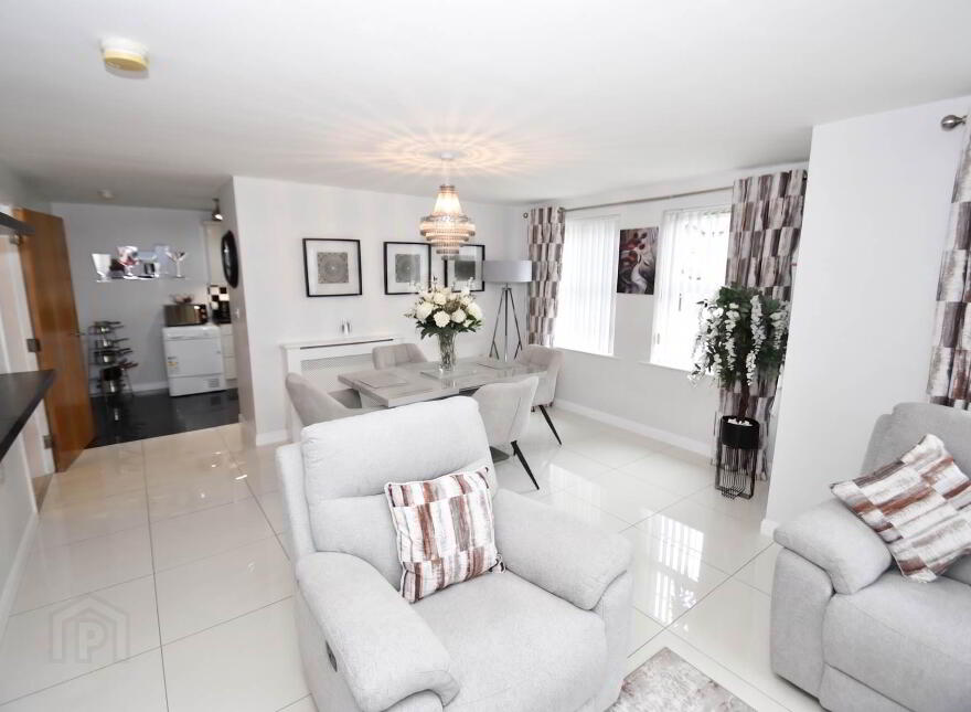 52 Mount Eagles Way, Belfast, BT17 0WT