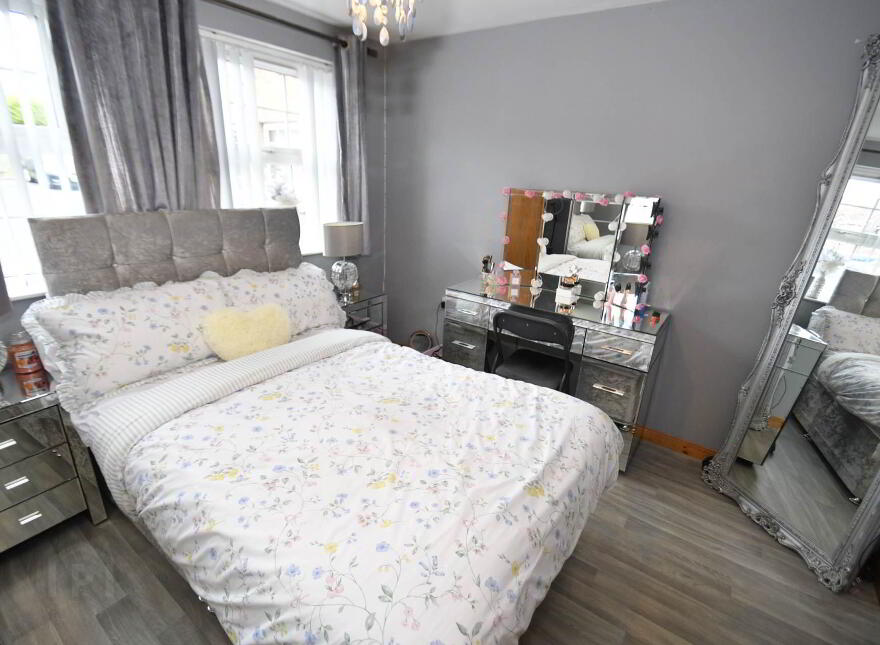 52 Mount Eagles Way, Belfast, BT17 0WT