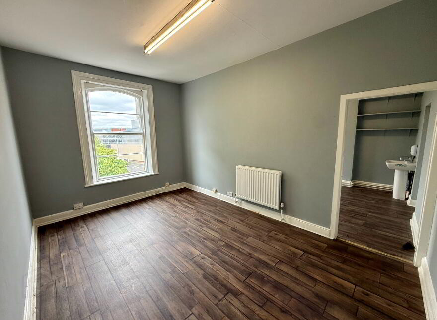 86 Lisburn Road, Belfast, BT9 6AF