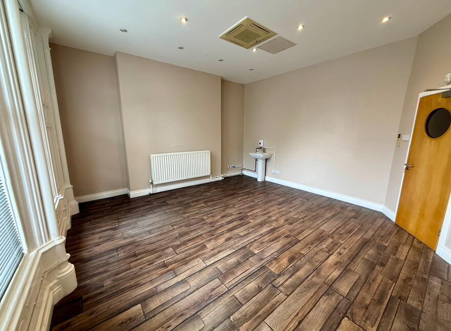 86 Lisburn Road, Belfast, BT9 6AF