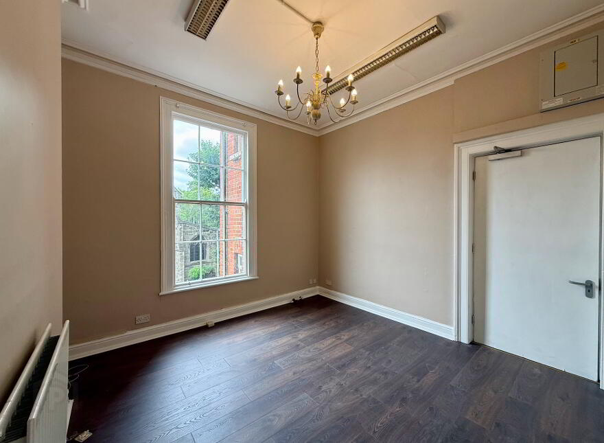 86 Lisburn Road, Belfast, BT9 6AF