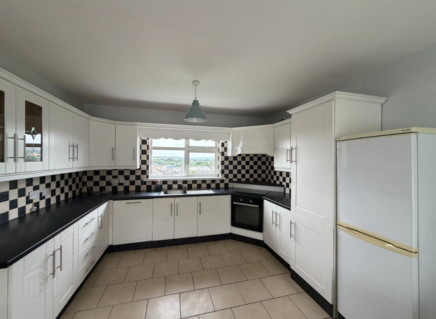4 Ingleside Heights, Strabane, BT82 8QZ