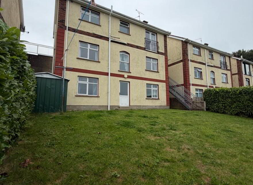 4 Ingleside Heights, Strabane, BT82 8QZ