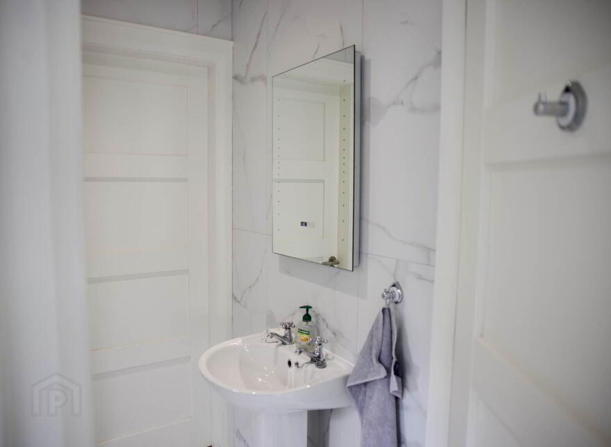 15 Oaklands Park, Letterkenny, F92C7HT