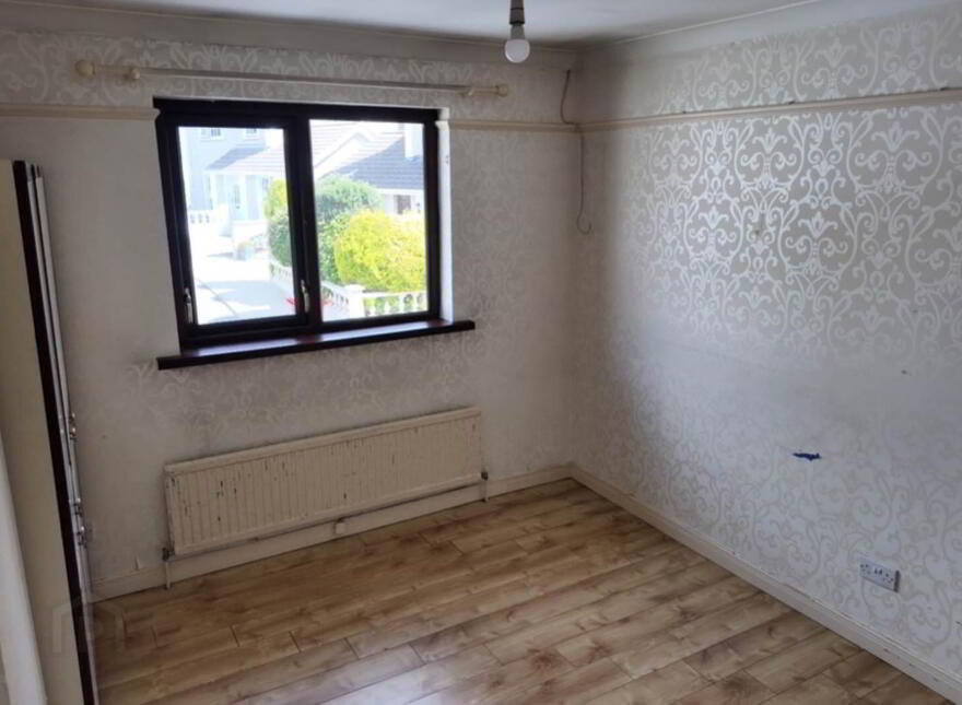 15 Oaklands Park, Letterkenny, F92C7HT