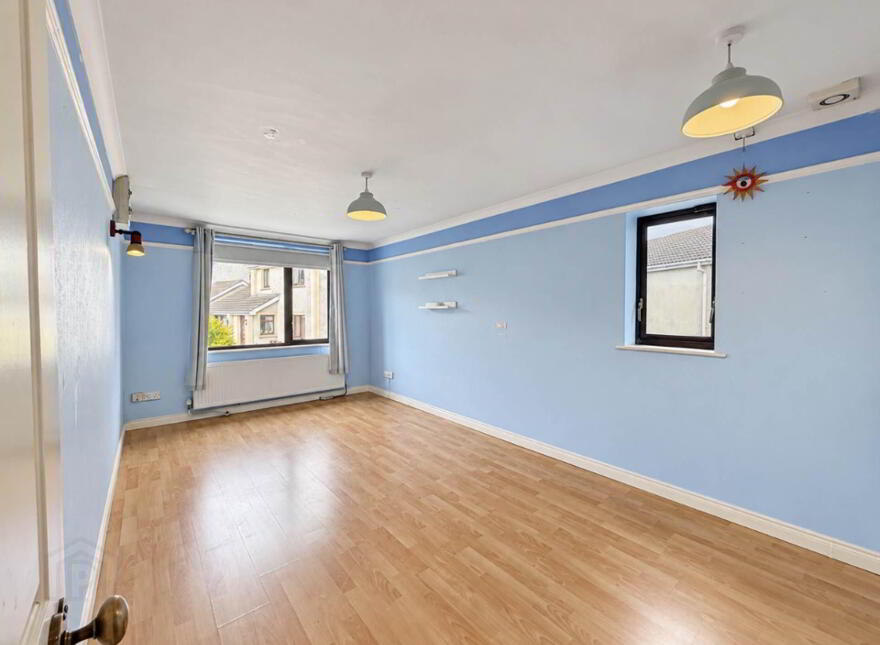 15 Oaklands Park, Letterkenny, F92C7HT