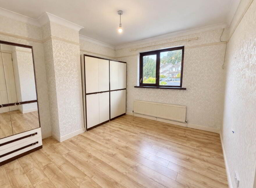 15 Oaklands Park, Letterkenny, F92C7HT