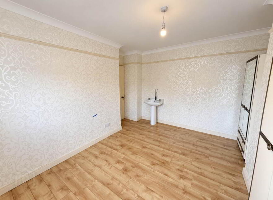 15 Oaklands Park, Letterkenny, F92C7HT