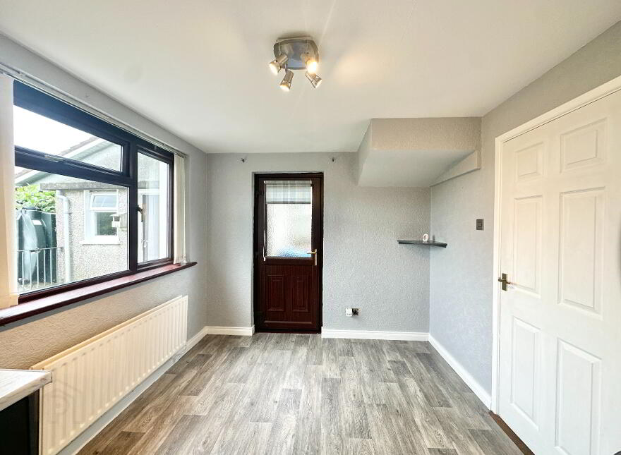 16 Father Cullen Park, Bessbrook, Newry, BT35 7AY