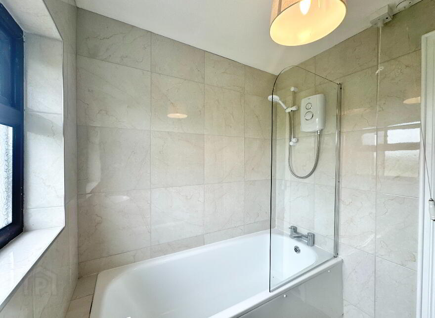 16 Father Cullen Park, Bessbrook, Newry, BT35 7AY