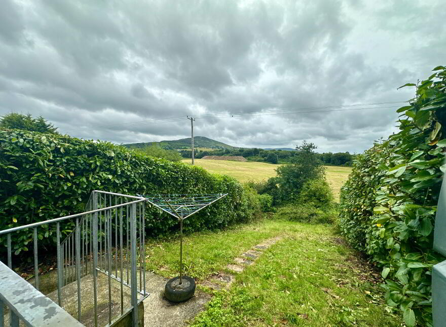 16 Father Cullen Park, Bessbrook, Newry, BT35 7AY