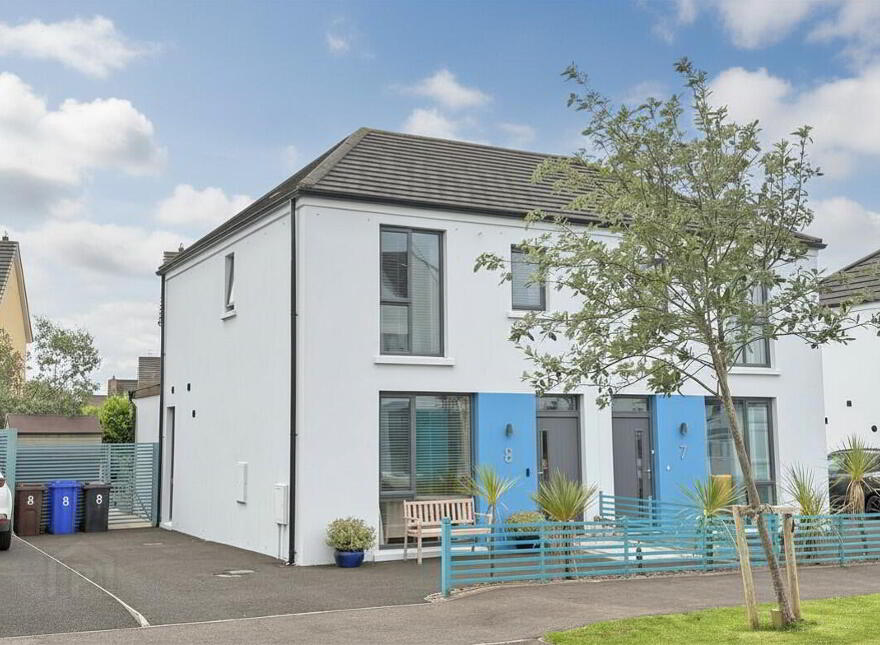 8 Hatheran Avenue, Portstewart, BT55 7UJ