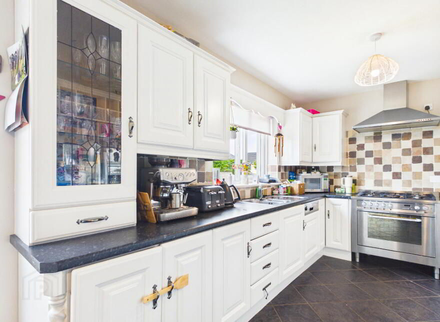 16 Hazelwood, Dublin Road, Thurles, E41E9C8