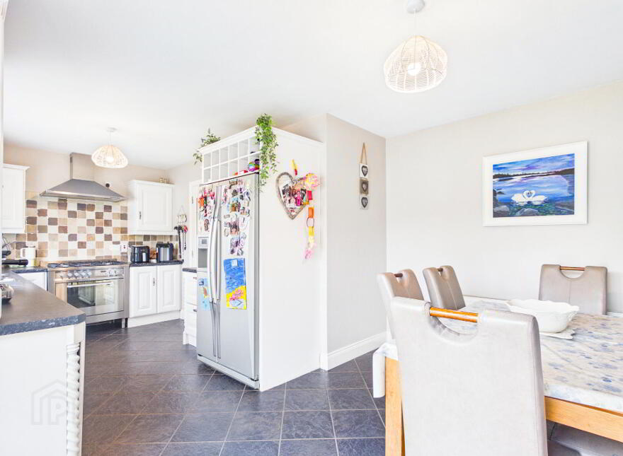 16 Hazelwood, Dublin Road, Thurles, E41E9C8