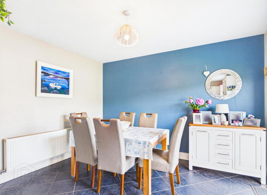 16 Hazelwood, Dublin Road, Thurles, E41E9C8