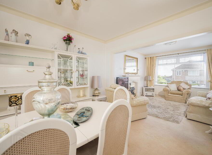 6 Cotswold Avenue, Belfast, BT8 6NA