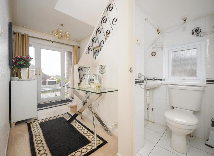 6 Cotswold Avenue, Belfast, BT8 6NA